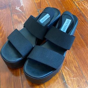 Steve Madden sandals